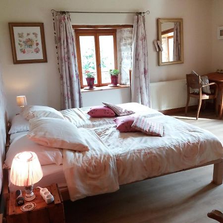 Domaine Le Sauzet Bed & Breakfast Saint-Germain-l'Herm ภายนอก รูปภาพ