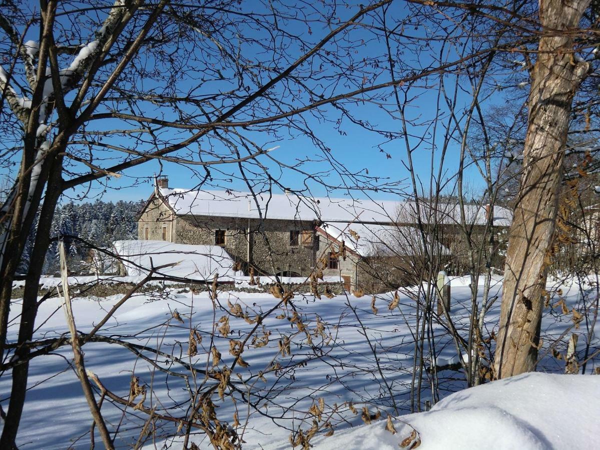 Domaine Le Sauzet Bed & Breakfast Saint-Germain-l'Herm ภายนอก รูปภาพ