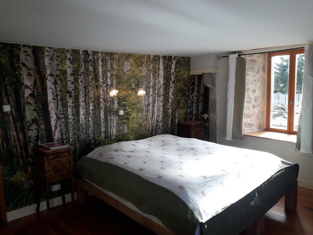 Domaine Le Sauzet Bed & Breakfast Saint-Germain-l'Herm ภายนอก รูปภาพ